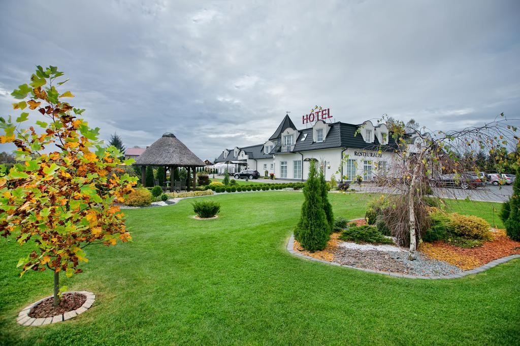 Hotel Campari Gora Motyczna Luaran gambar
