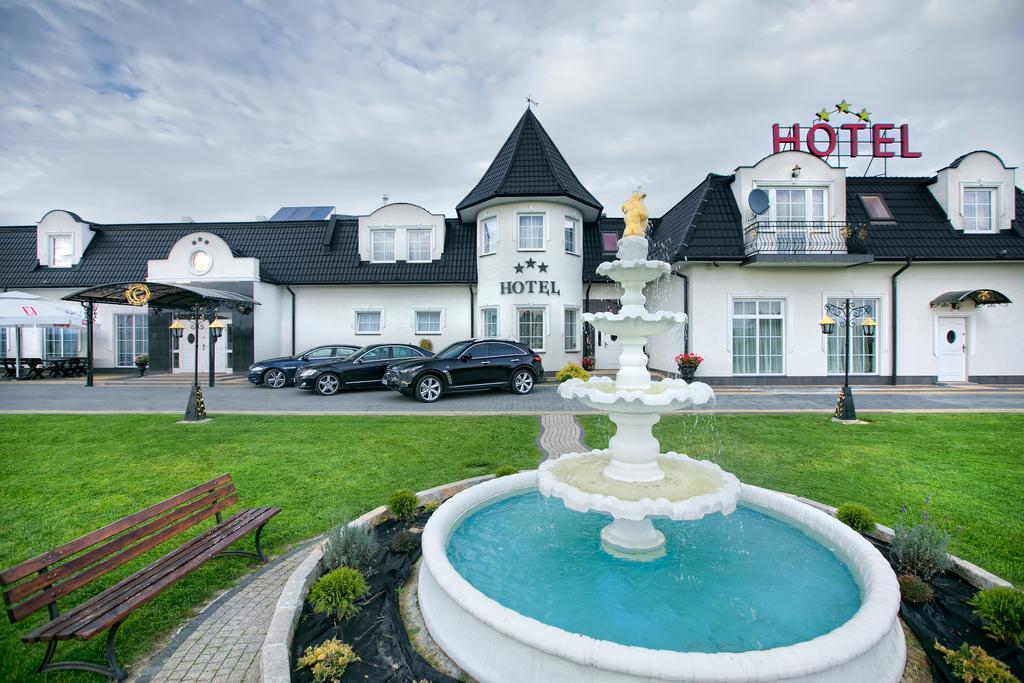 Hotel Campari Gora Motyczna Luaran gambar