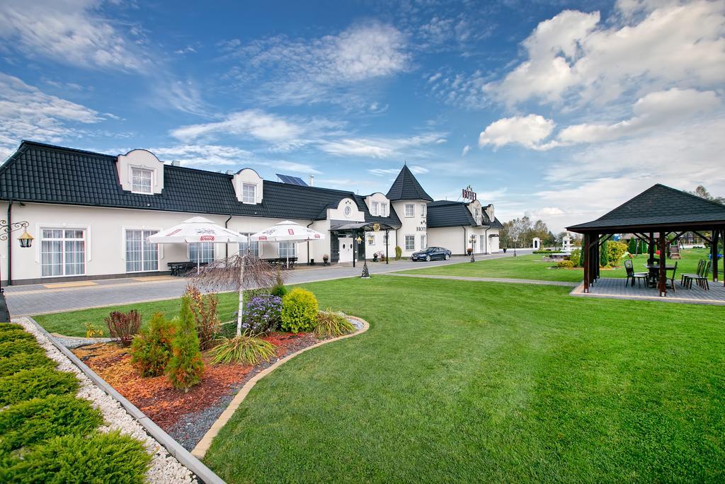 Hotel Campari Gora Motyczna Luaran gambar