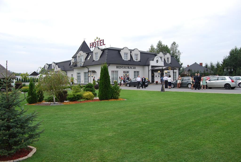Hotel Campari Gora Motyczna Luaran gambar